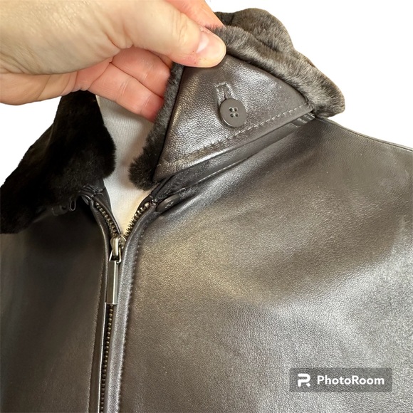 BLASSPORT small dark brown leather jacket with fur collar - Picture 5 of 7